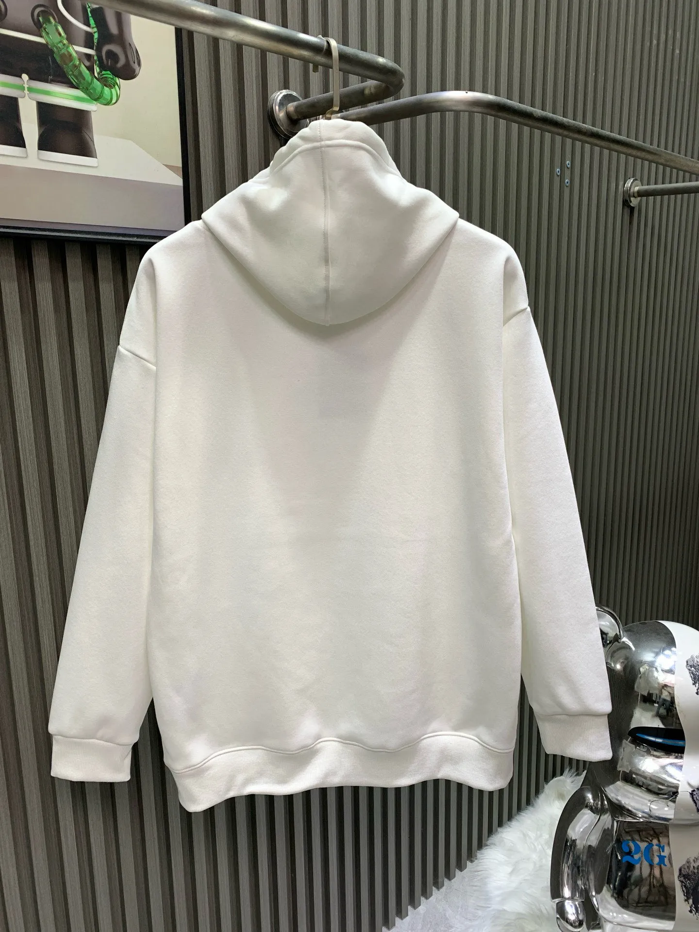 🅿️280 white